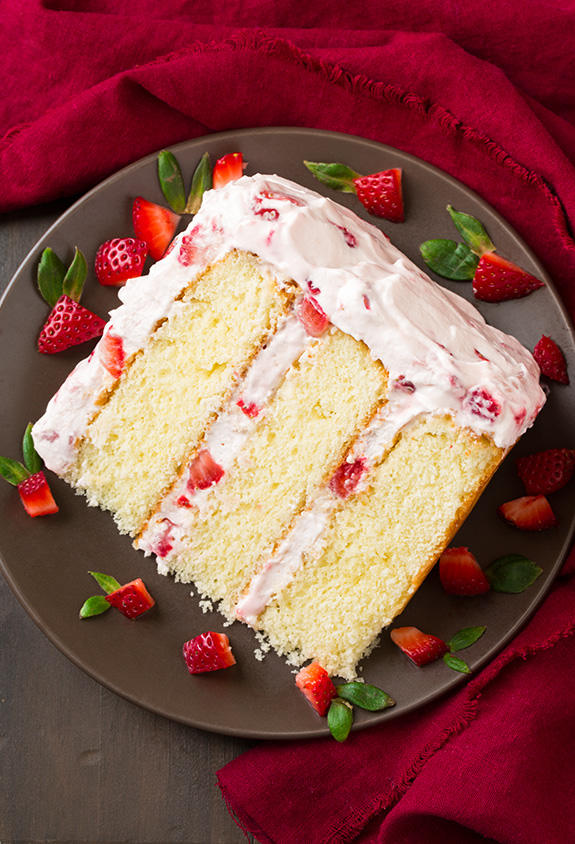 30 Strawberry Cake Recipes Putting the Berries to ...